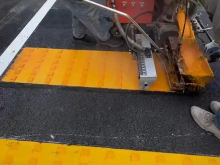 南通道路减速划线